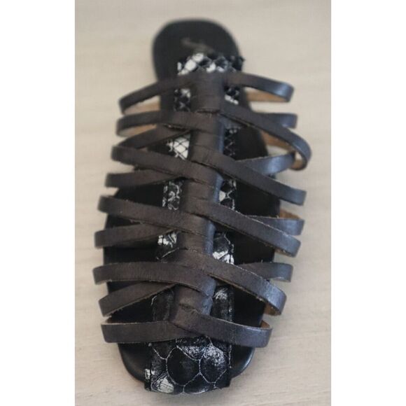 Free People Women Sz US 6/EU 36 Black Snake Print Odette Strappy Flat Sandals $8 - Picture 10 of 13